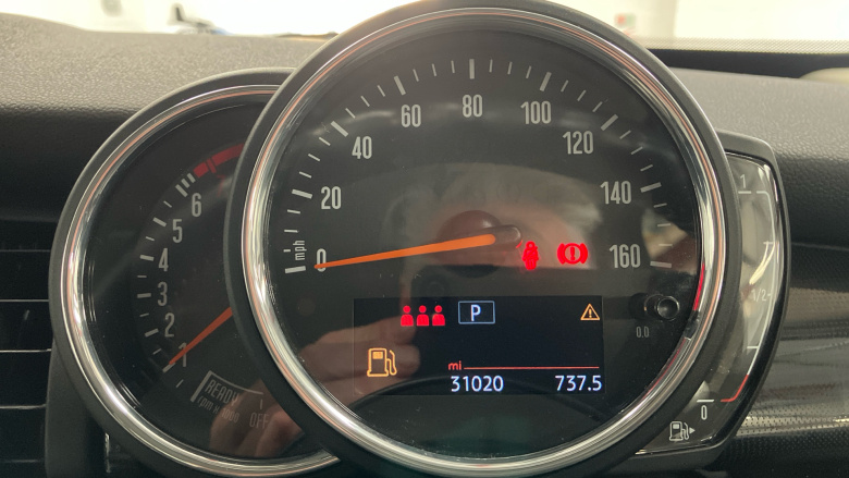 MINI Hatchback 2.0 Cooper S Exclusive II 5dr Auto [Comfort/Nav] Petrol Hatchback